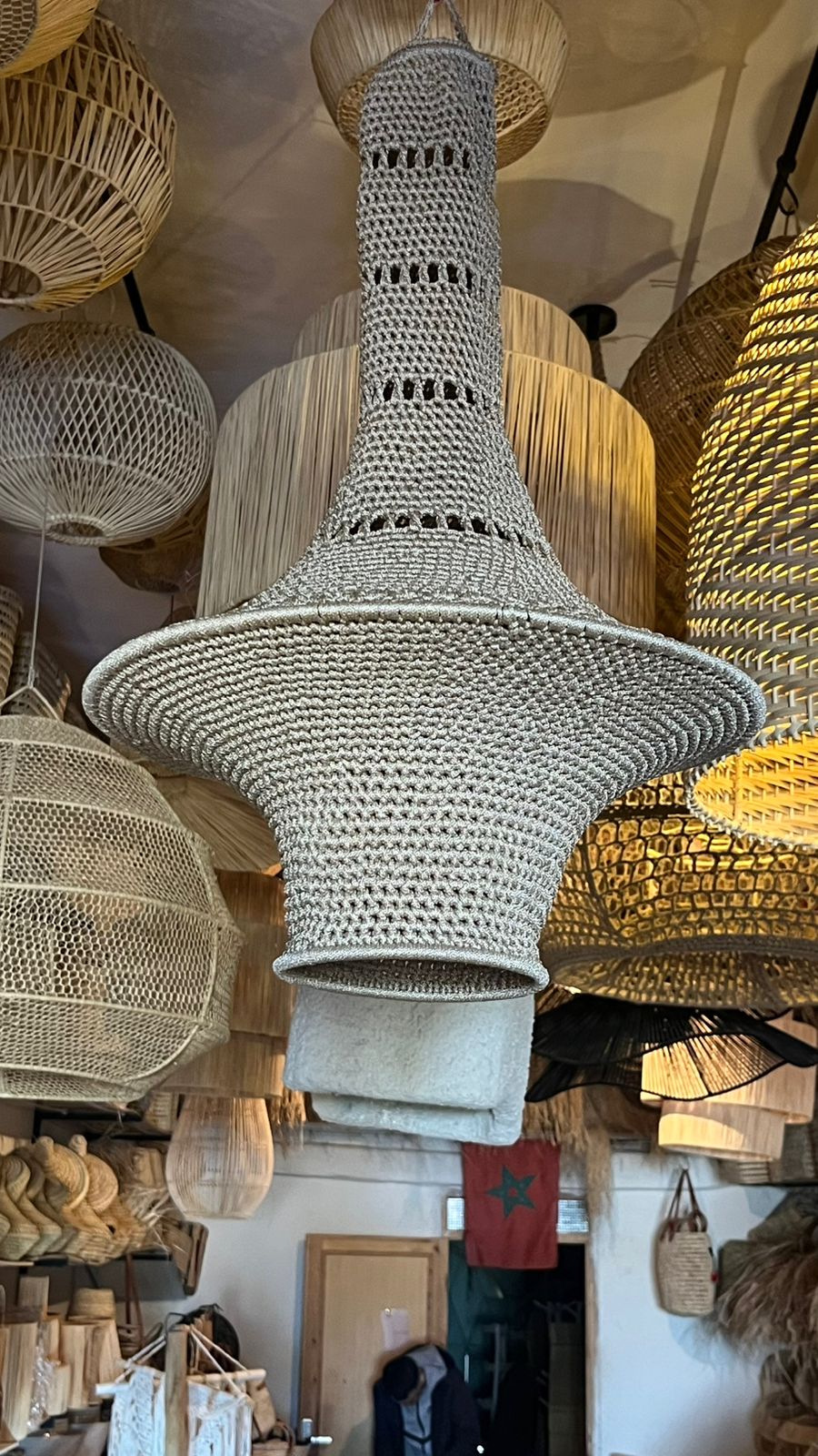 Handwoven Palm Fiber Pendant Light – Moroccan Bohemian Ceiling Lamp