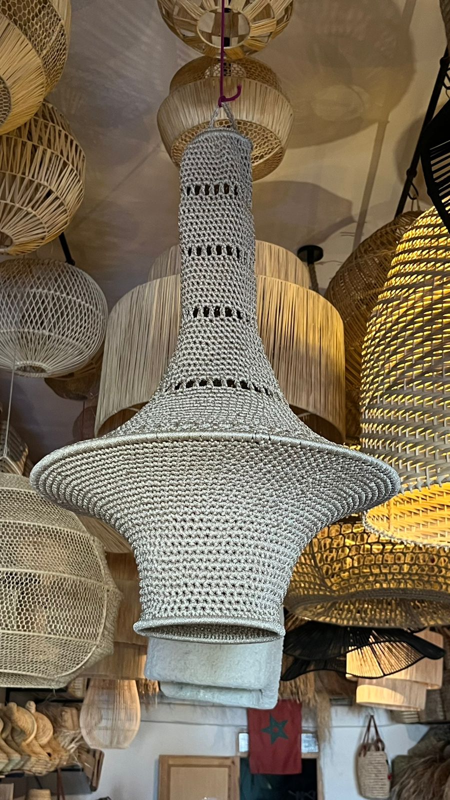 Handwoven Palm Fiber Pendant Light – Moroccan Bohemian Ceiling Lamp